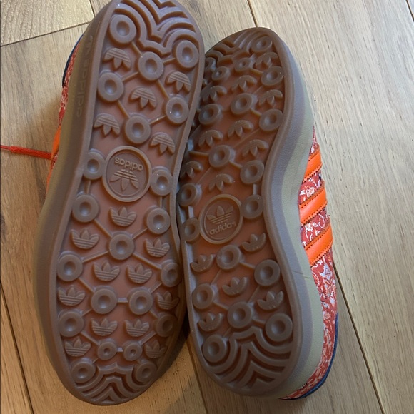 Adidas Orange an Navy Patterned Sneakers - Picture 6 of 10